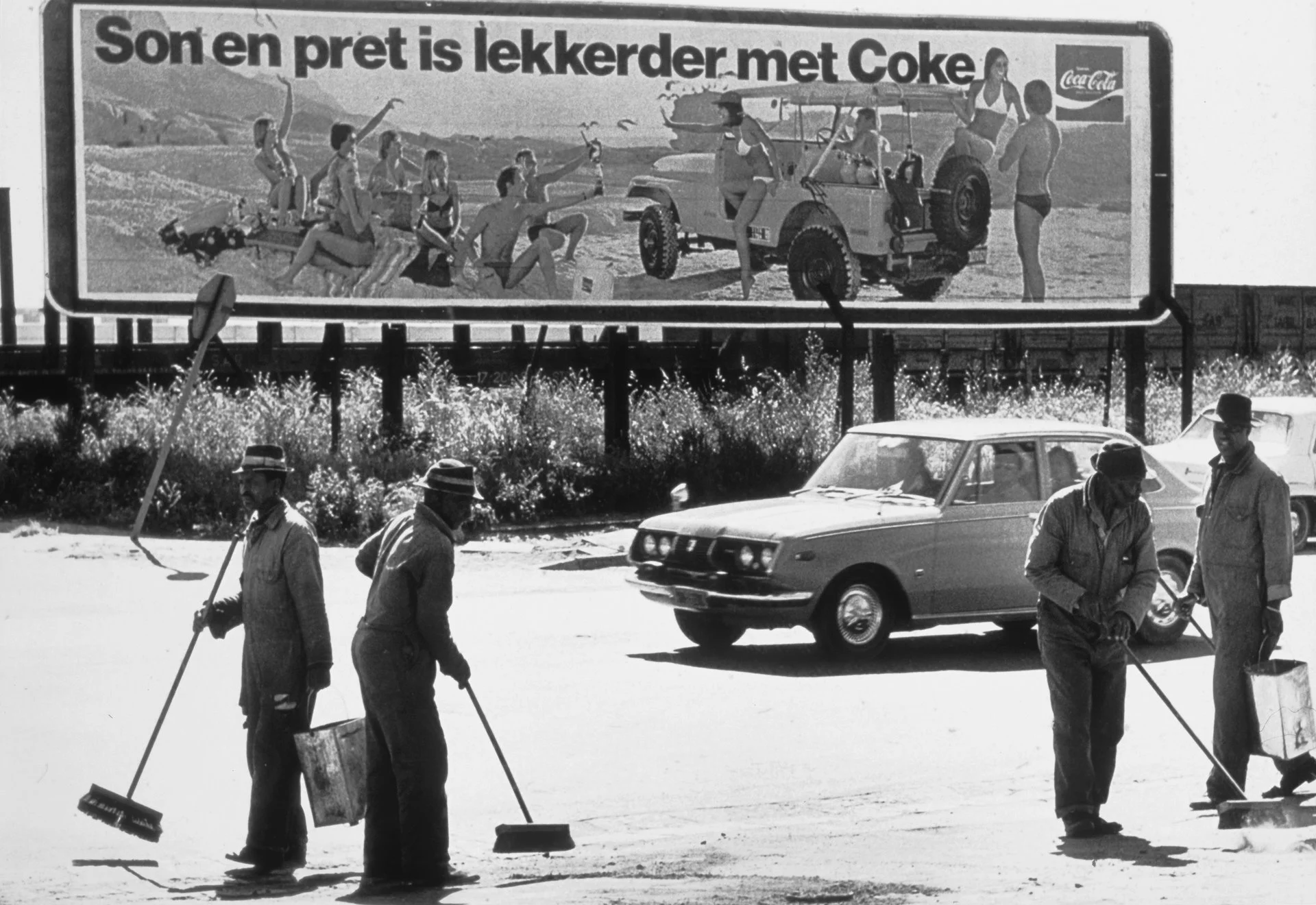 La vida cotidiana en Sudáfrica, donde la minoría blanca del 15 por ciento gobernaba a más de 26 millones de personas.