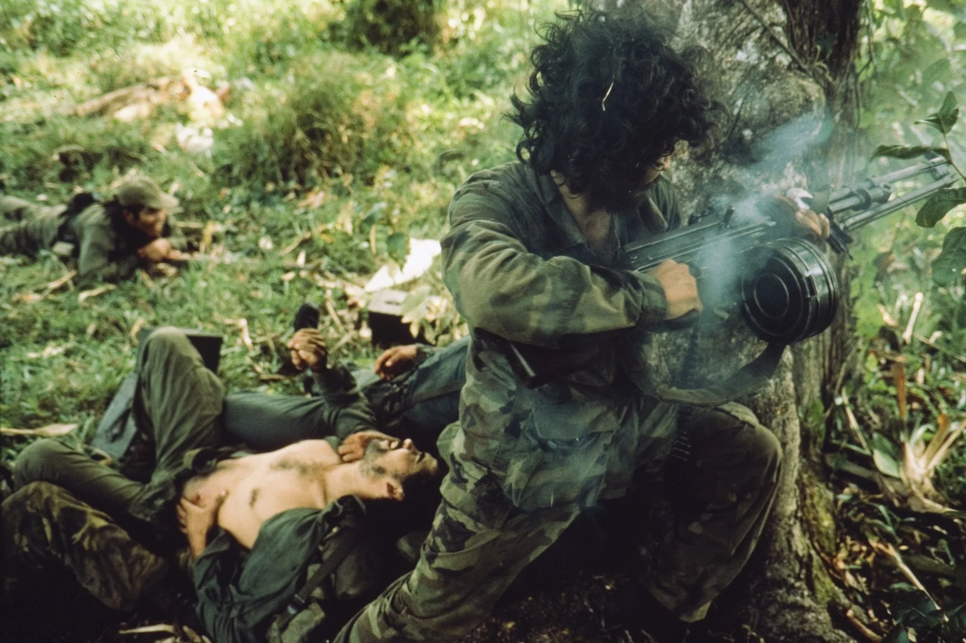 Один партизан контрас смертельно ранен сандинистскими правительственными войсками, а еще один застрелен в бою в приграничном с Никарагуа городе Сан-Хуан-дель-Норте.