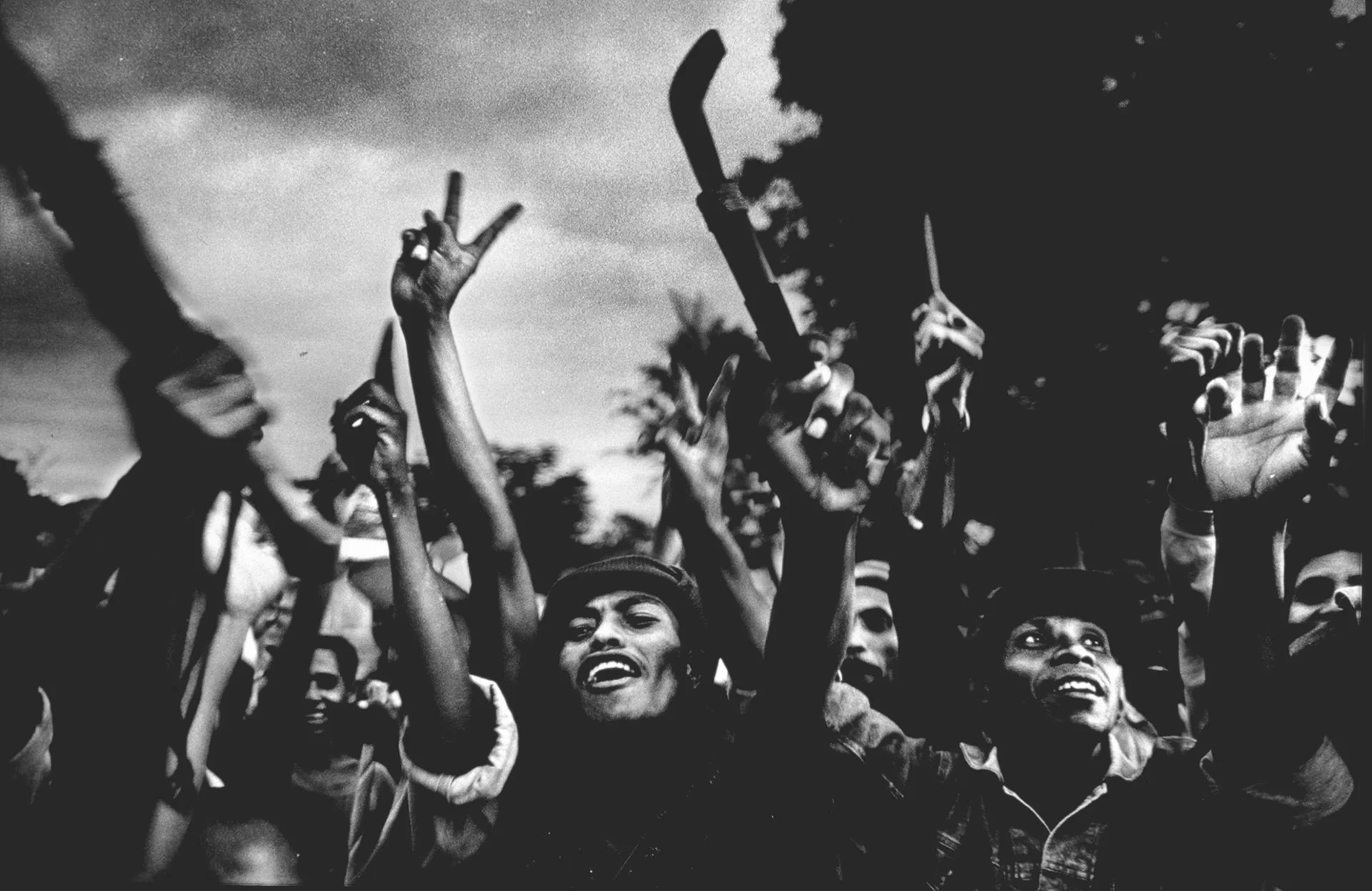 Independentistas concentrados en Timor Oriental. La violencia estalló allí tras el anuncio del presidente indonesio de la celebración de un referéndum sobre la independencia de la isla.